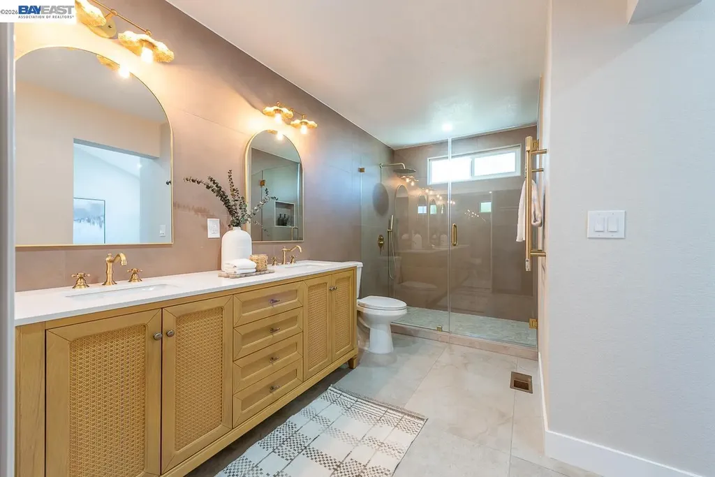 32767 Hilmar Street Union City CA 94587