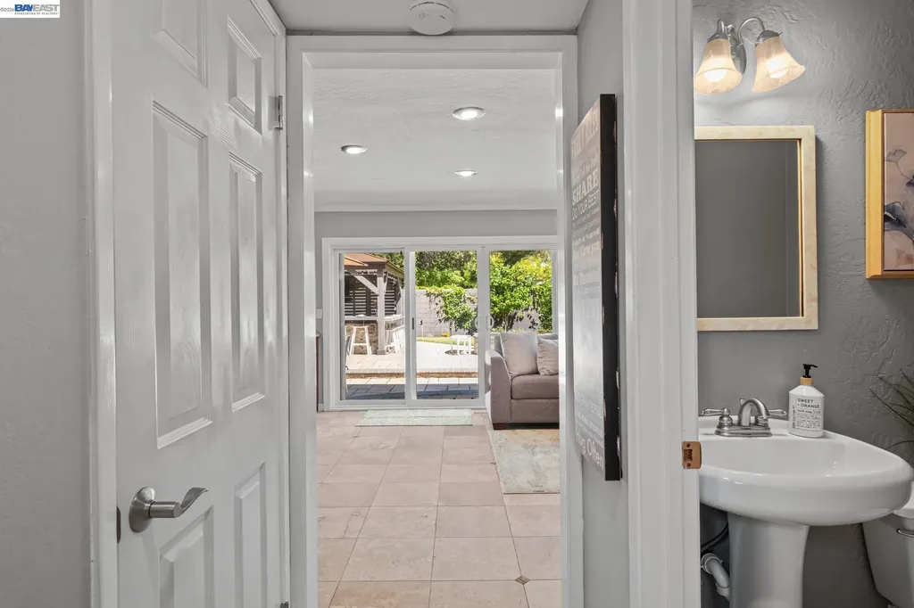 16 Leeds Court Danville CA 94526