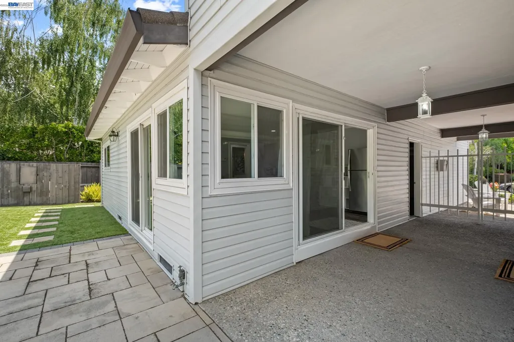 16 Leeds Court Danville CA 94526