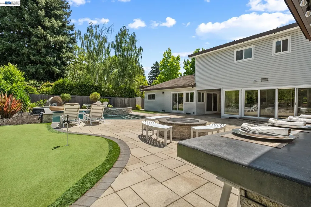 16 Leeds Court Danville CA 94526