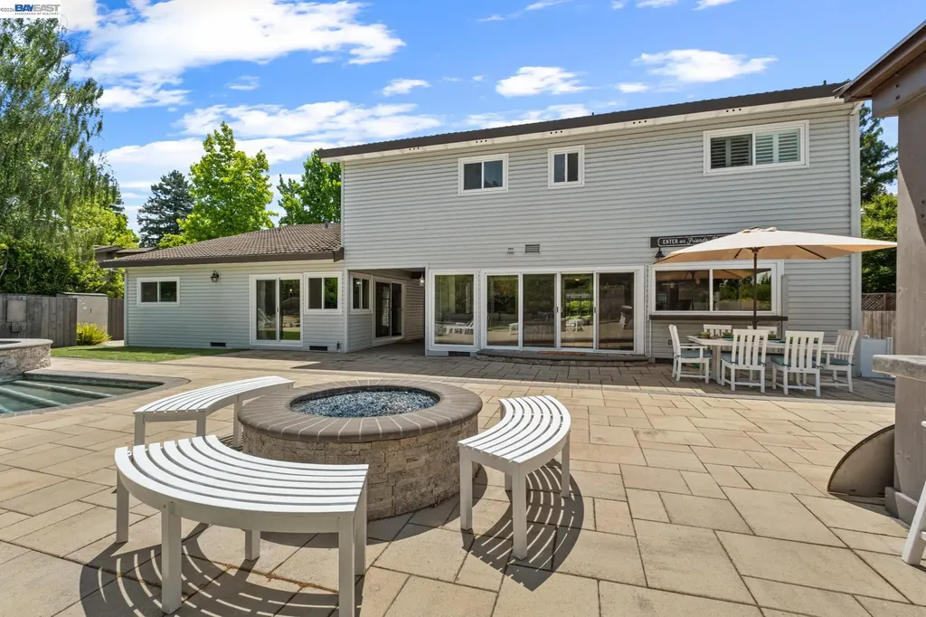 16 Leeds Court Danville CA 94526