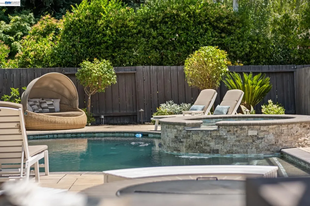 16 Leeds Court Danville CA 94526