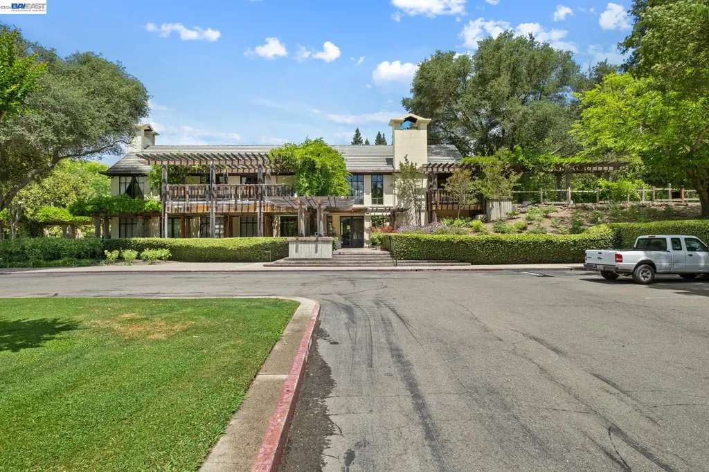 16 Leeds Court Danville CA 94526