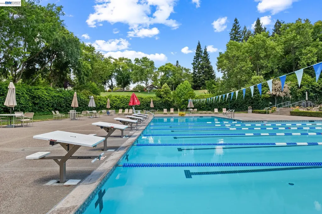 16 Leeds Court Danville CA 94526