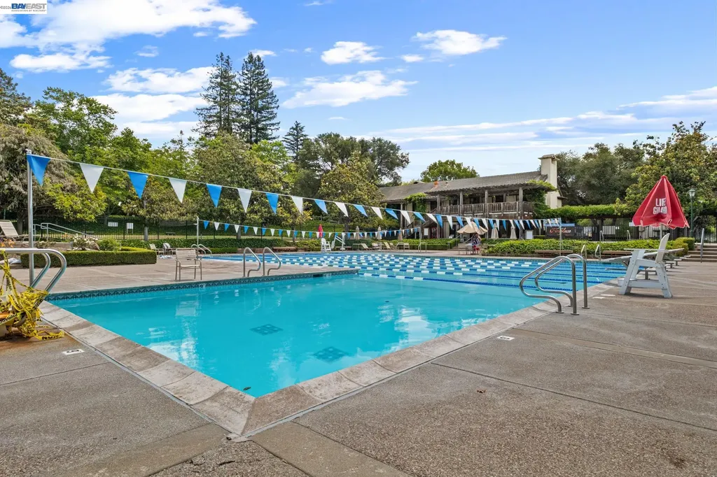 16 Leeds Court Danville CA 94526
