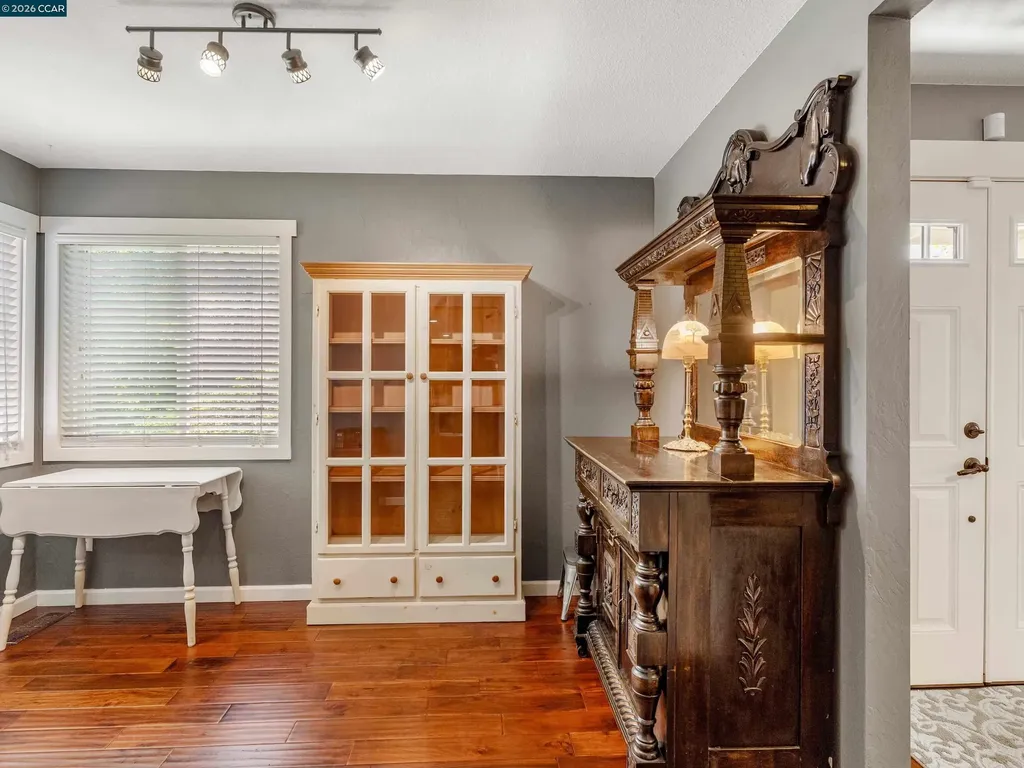 222 Jenay Court Martinez CA 94553