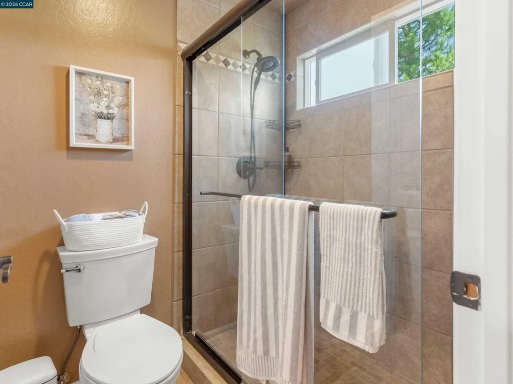222 Jenay Court Martinez CA 94553