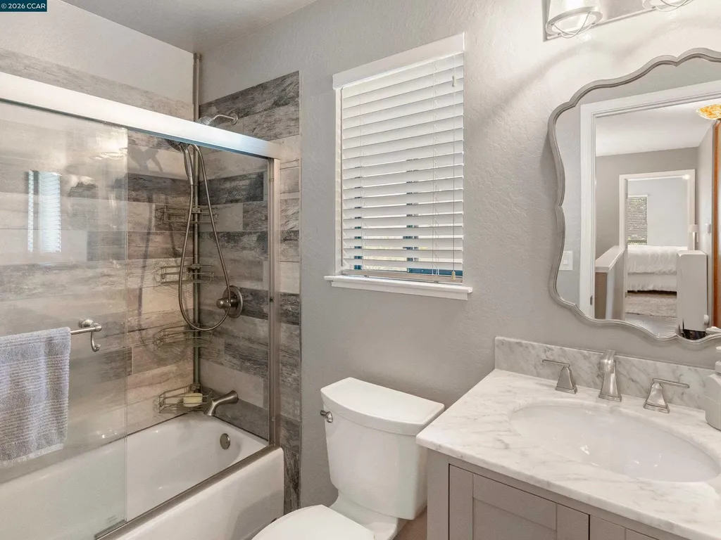 222 Jenay Court Martinez CA 94553