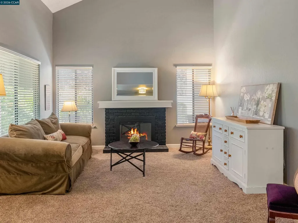 222 Jenay Court Martinez CA 94553