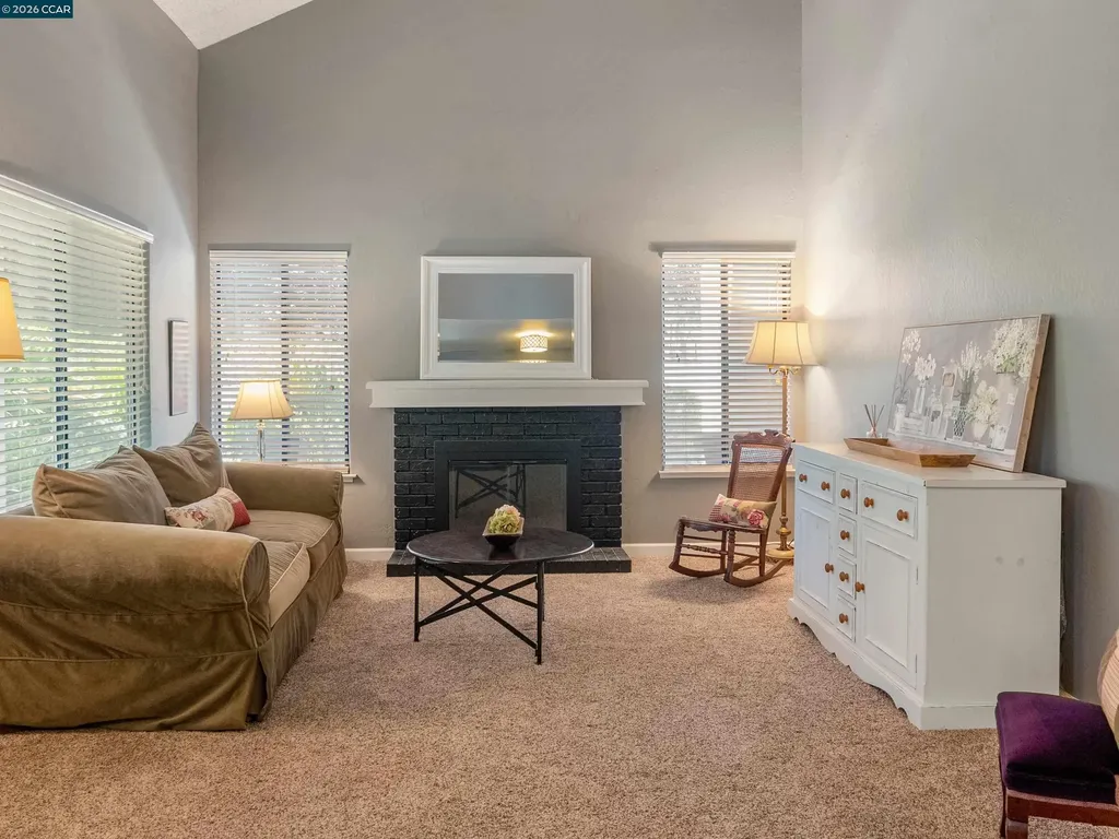 222 Jenay Court Martinez CA 94553