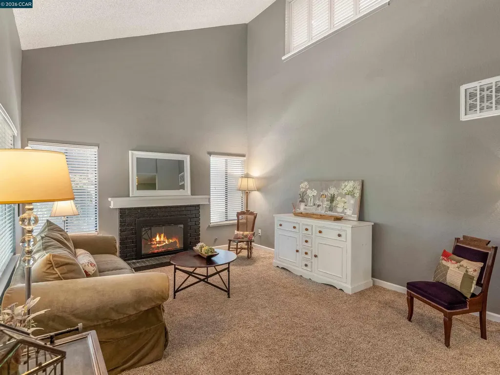 222 Jenay Court Martinez CA 94553