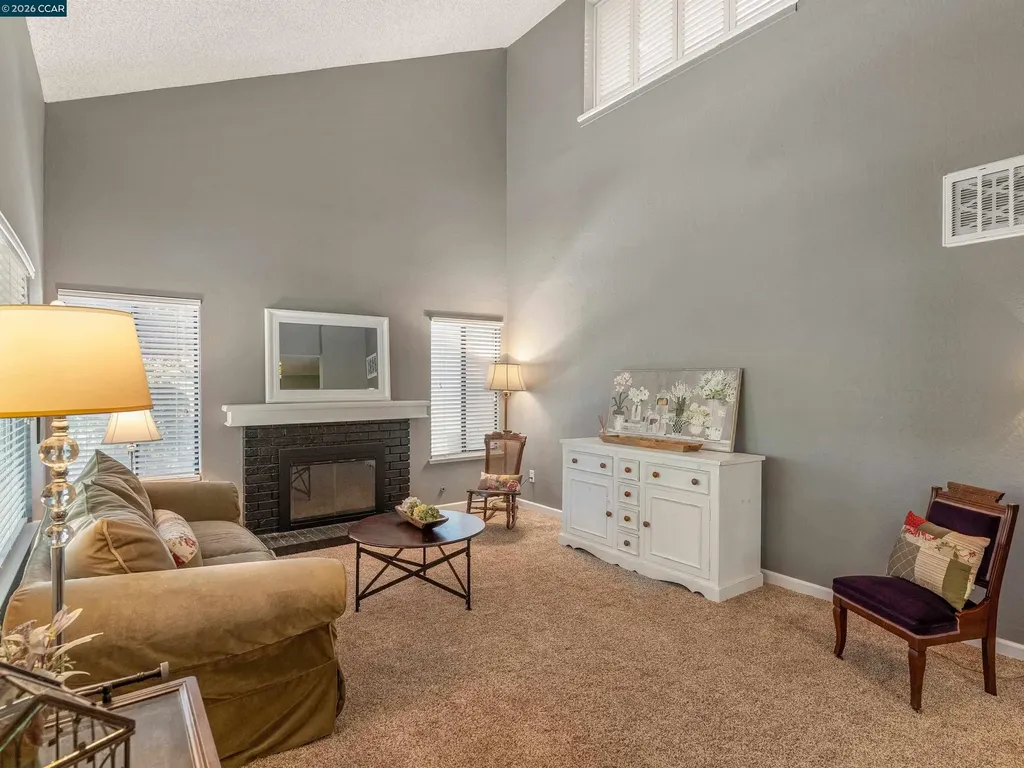 222 Jenay Court Martinez CA 94553