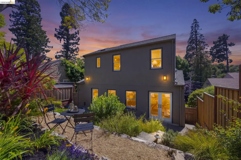 1005 Portal Avenue Oakland CA 94610