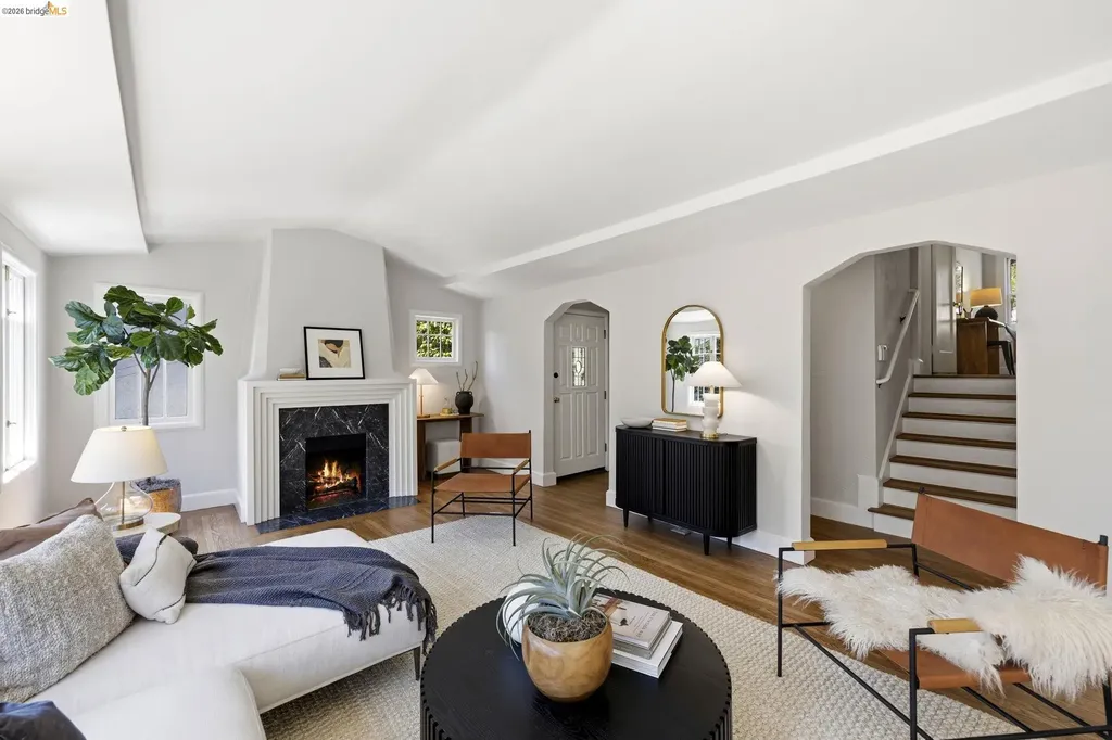 1005 Portal Avenue Oakland CA 94610