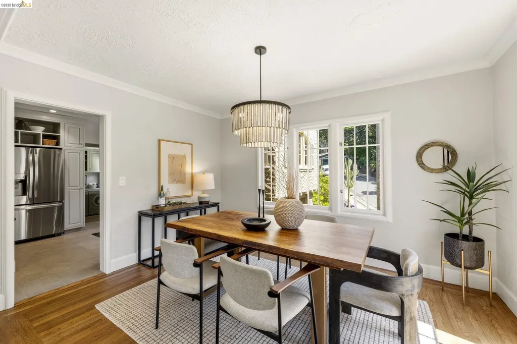 1005 Portal Avenue Oakland CA 94610