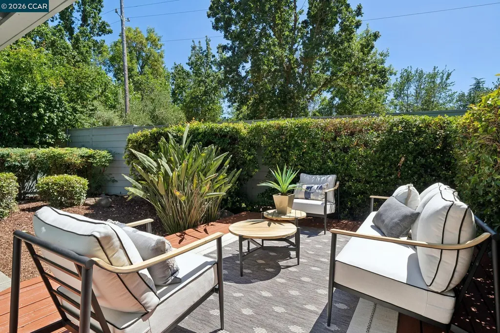 1875 Stratton Circle Walnut Creek CA 94598