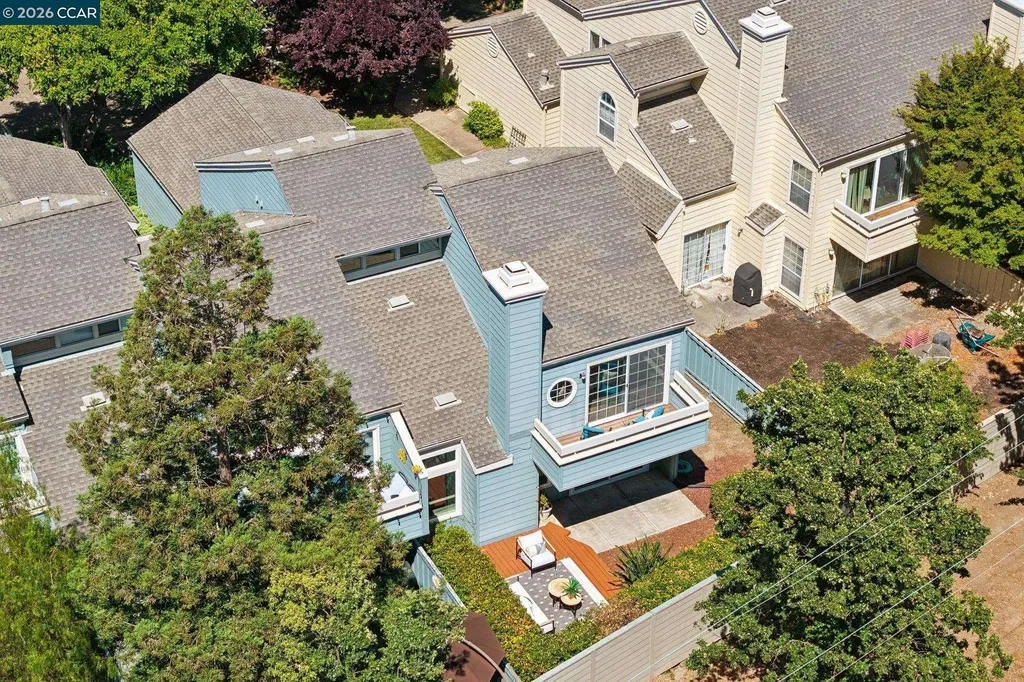 1875 Stratton Circle Walnut Creek CA 94598