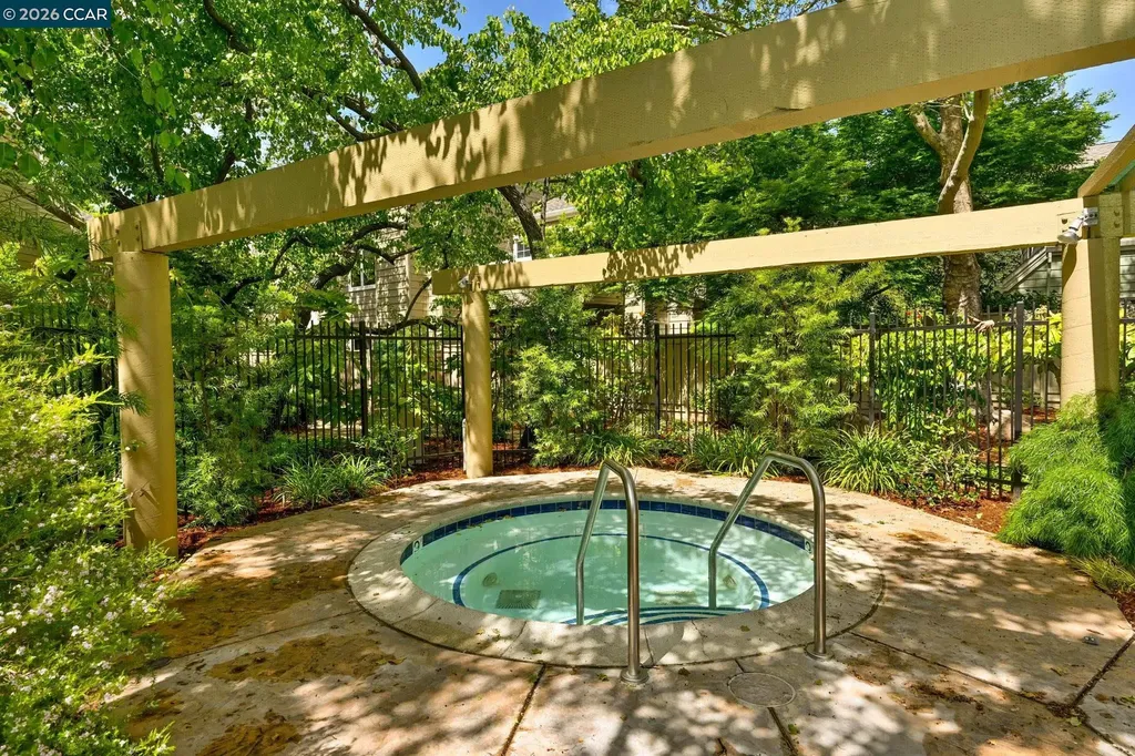 1875 Stratton Circle Walnut Creek CA 94598