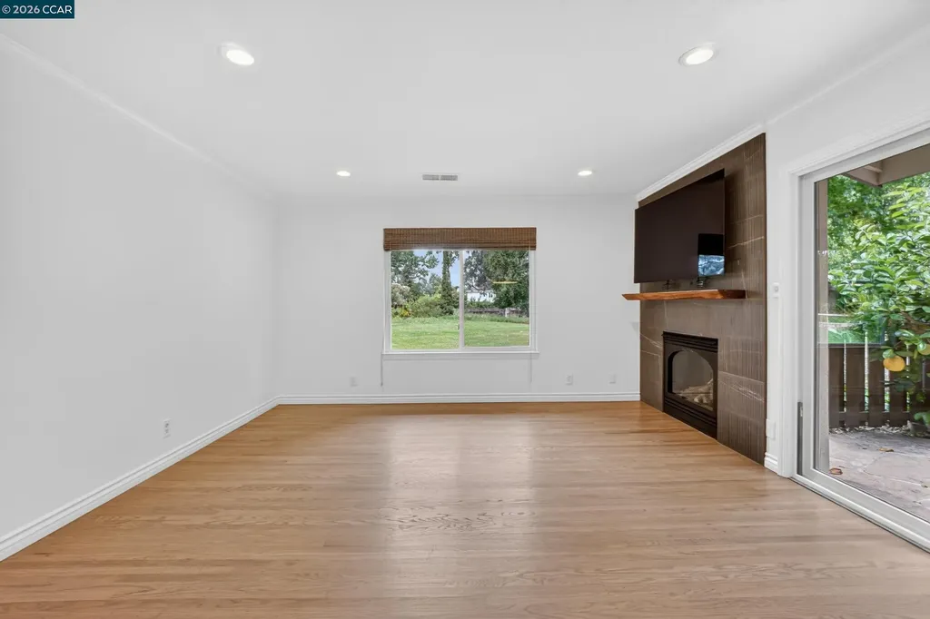 1941 Countrywood Court Walnut Creek CA 94598