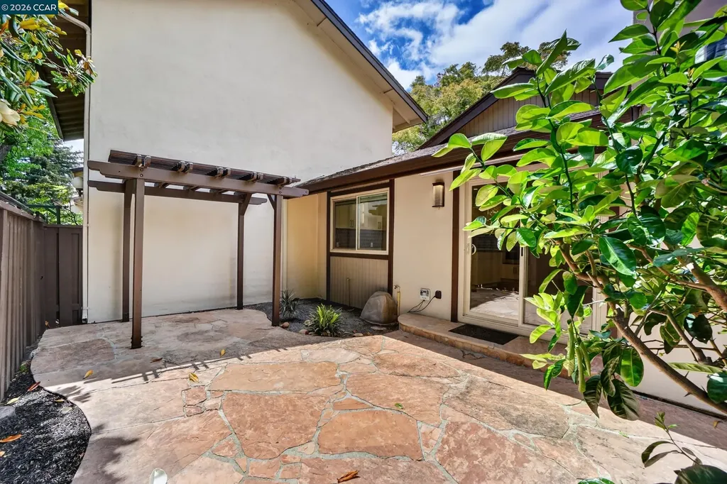 1941 Countrywood Court Walnut Creek CA 94598