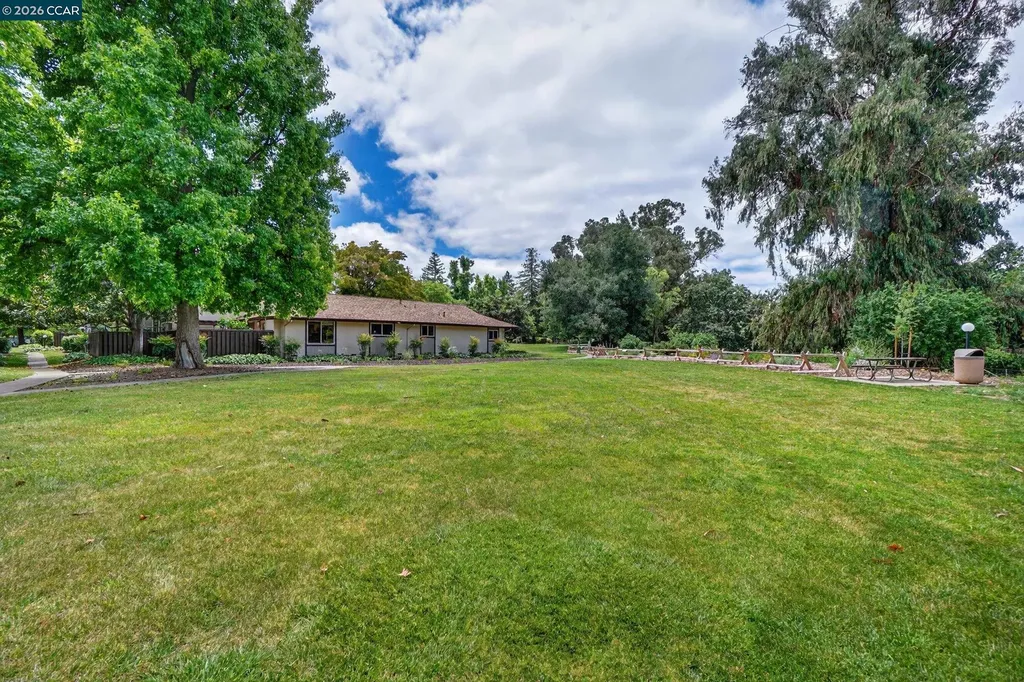 1941 Countrywood Court Walnut Creek CA 94598