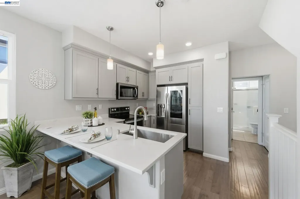 37336 Duckling Terrace Fremont CA 94536
