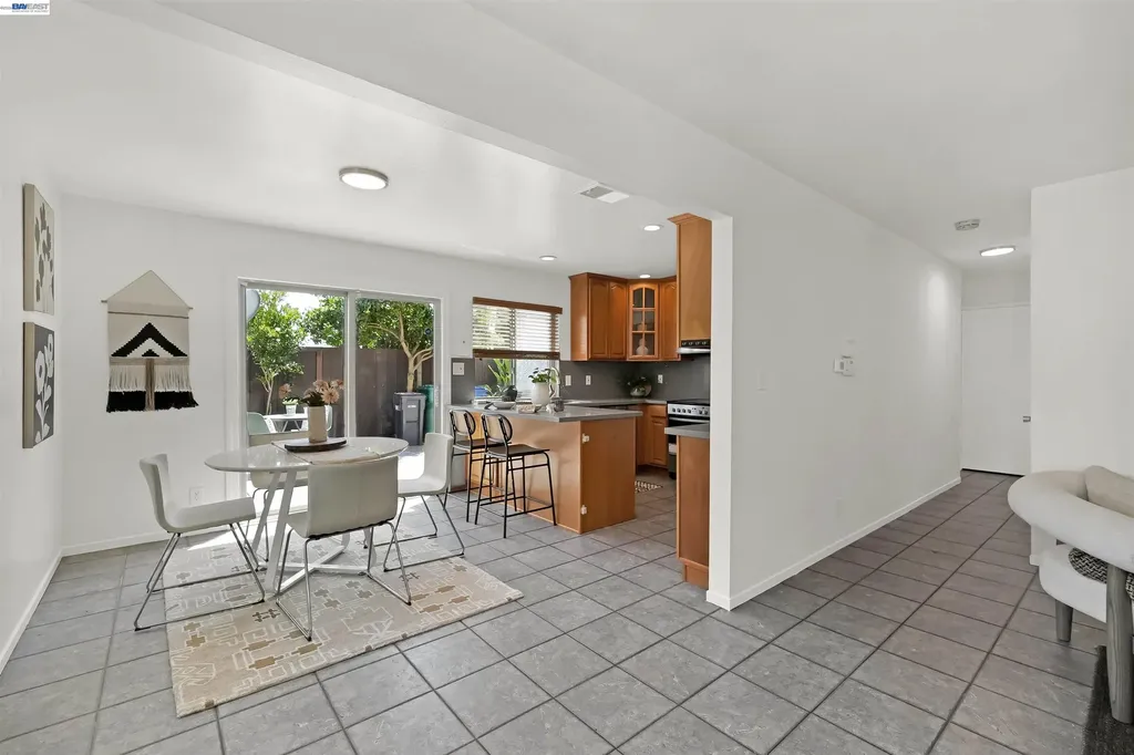 27818 Del Norte Court Hayward CA 94545