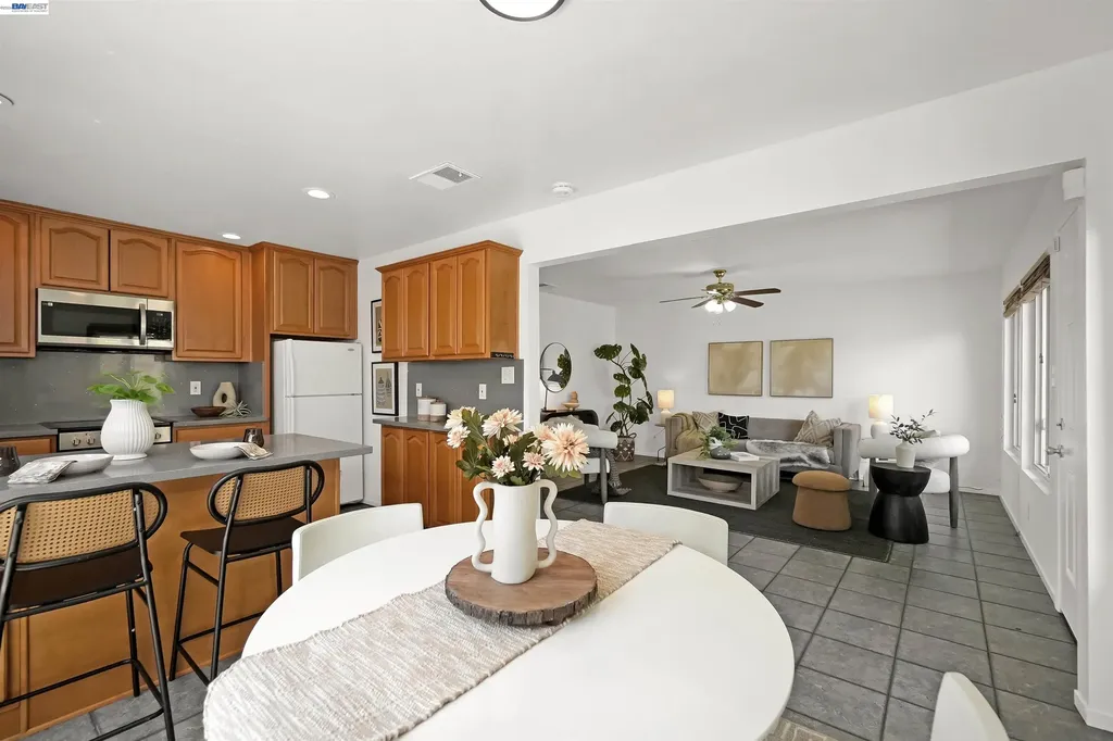27818 Del Norte Court Hayward CA 94545