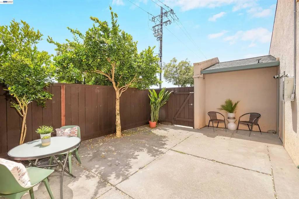 27818 Del Norte Court Hayward CA 94545