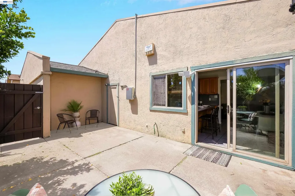 27818 Del Norte Court Hayward CA 94545