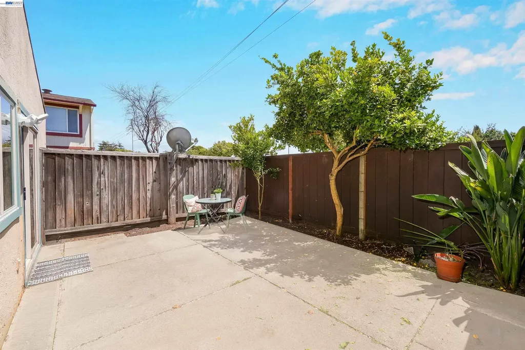 27818 Del Norte Court Hayward CA 94545