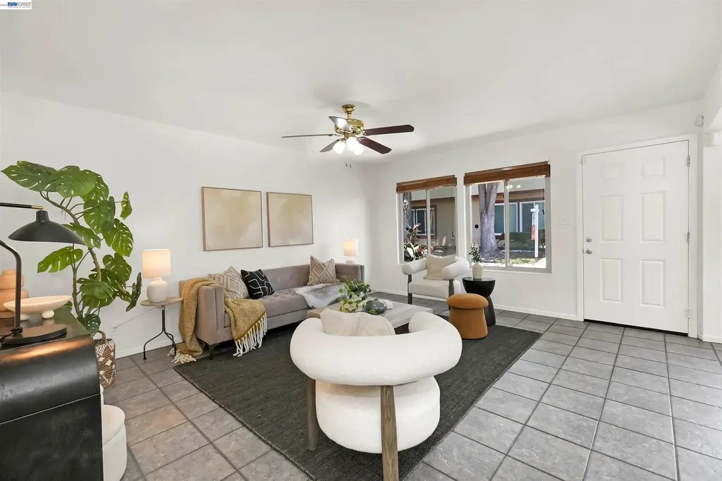 27818 Del Norte Court Hayward CA 94545