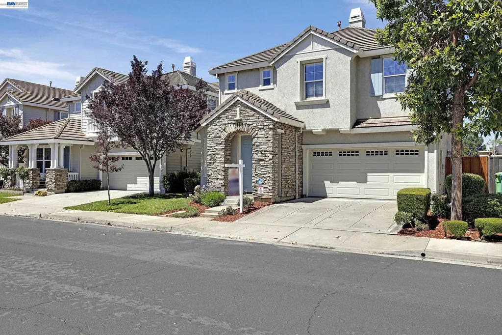 221 Dutra Vernaci Drive Union City CA 94587