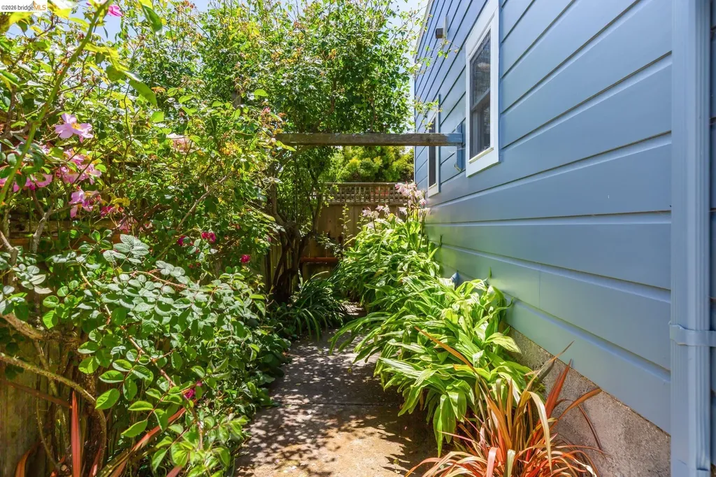 259 Staples Avenue San Francisco CA 94112