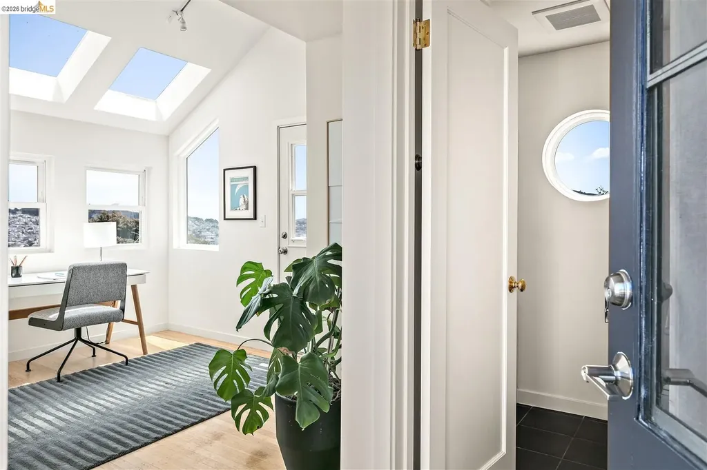 259 Staples Avenue San Francisco CA 94112