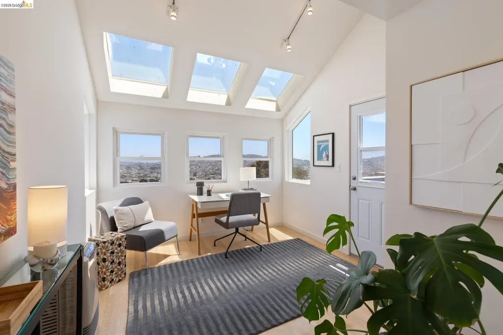 259 Staples Avenue San Francisco CA 94112