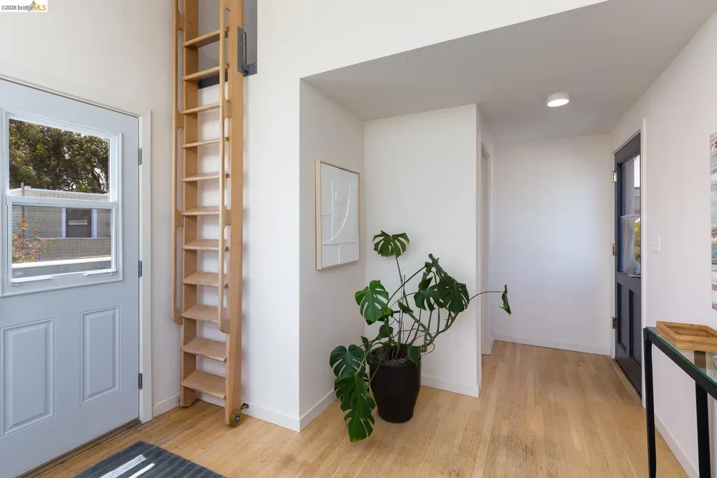 259 Staples Avenue San Francisco CA 94112