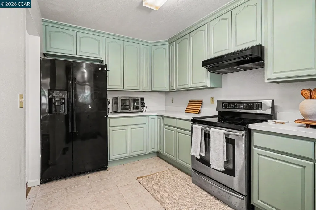 3570 Somerset Avenue Castro Valley CA 94546