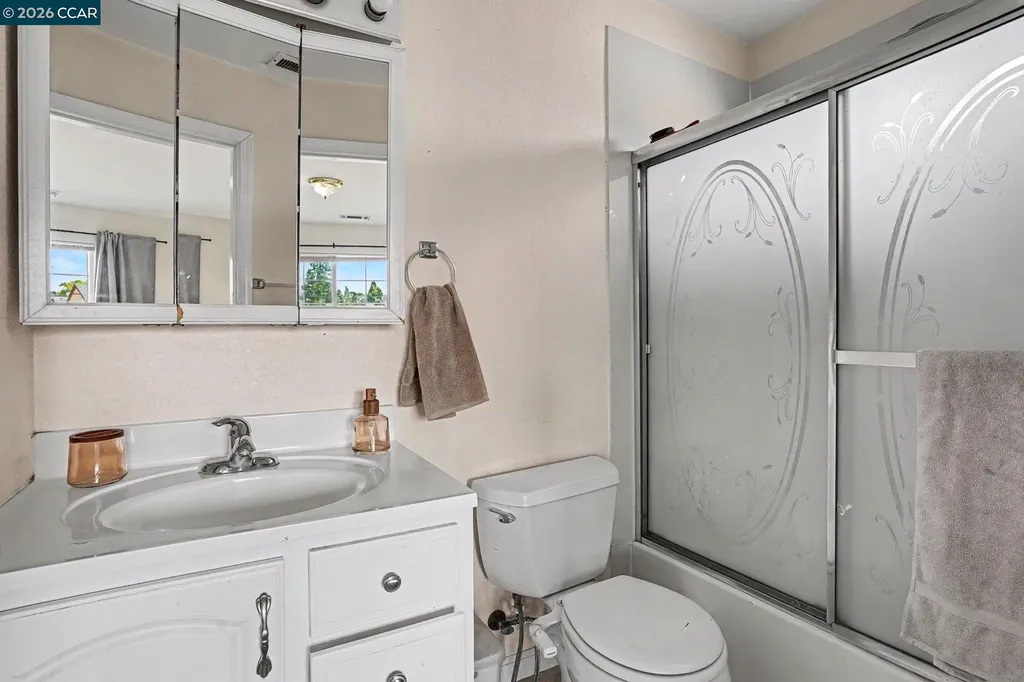 3570 Somerset Avenue Castro Valley CA 94546