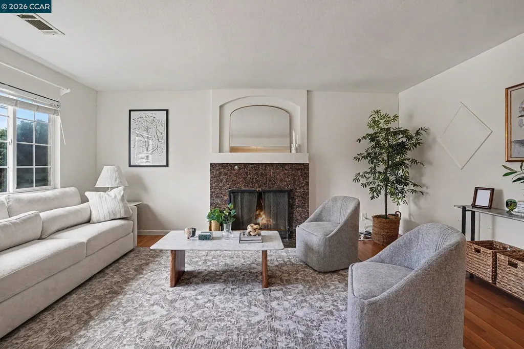 3570 Somerset Avenue Castro Valley CA 94546