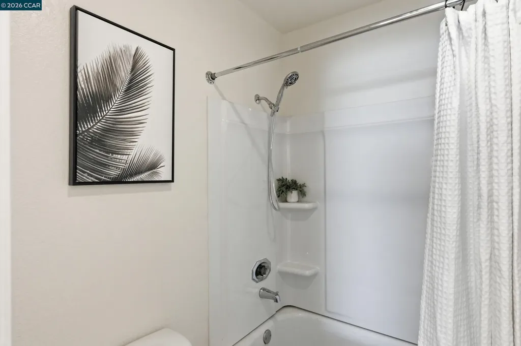389 Belmont Street Oakland CA 94610