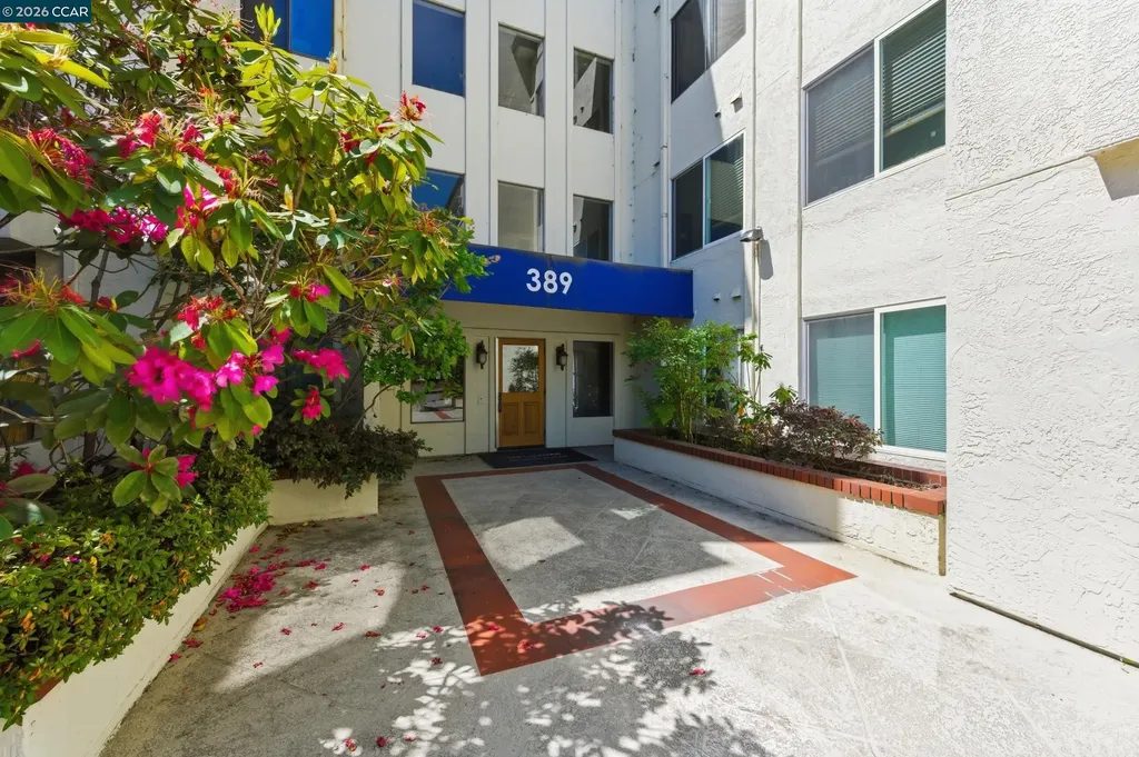 389 Belmont Street Oakland CA 94610