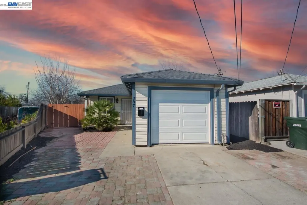 387 Elizabeth Court Livermore CA 94551