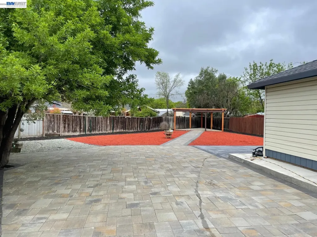 387 Elizabeth Court Livermore CA 94551