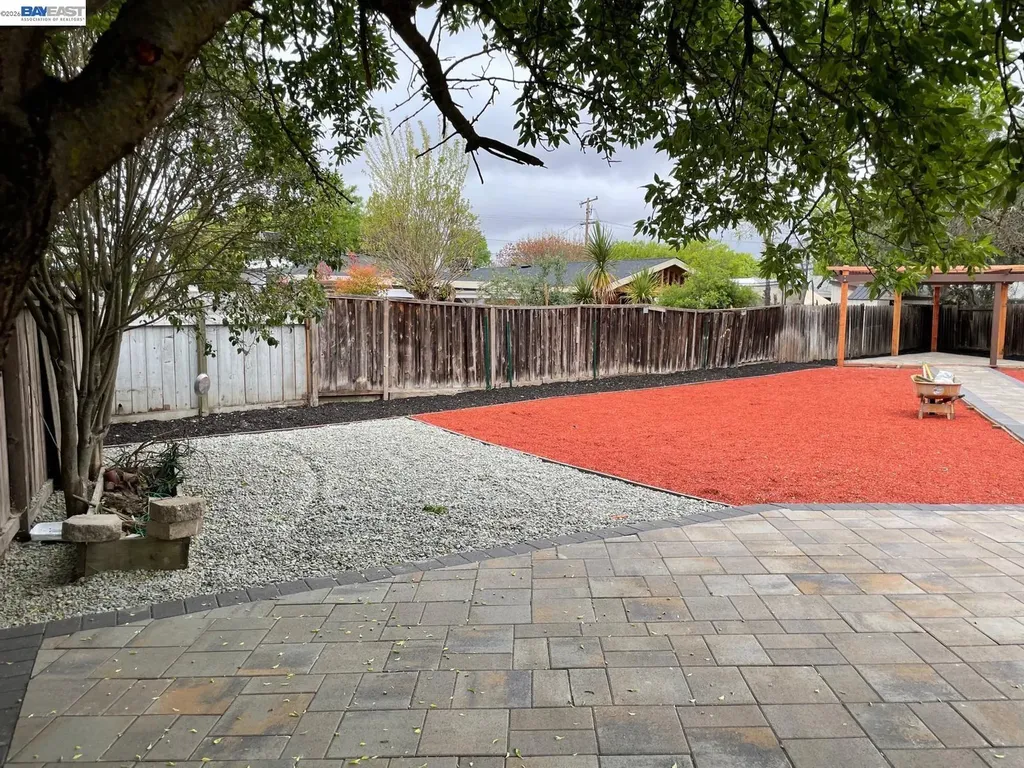 387 Elizabeth Court Livermore CA 94551