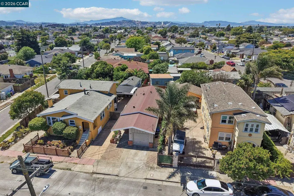 743 30th Street Richmond CA 94804