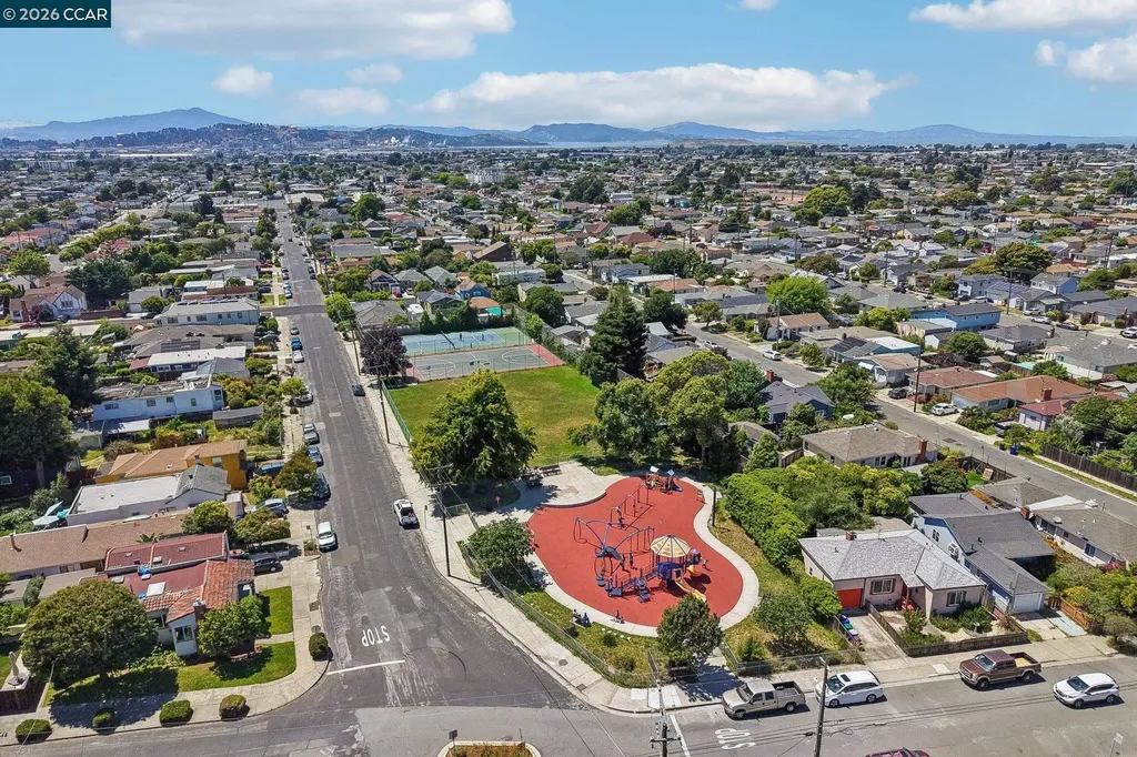 743 30th Street Richmond CA 94804