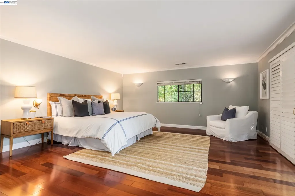 11 La Fond Lane Orinda CA 94563