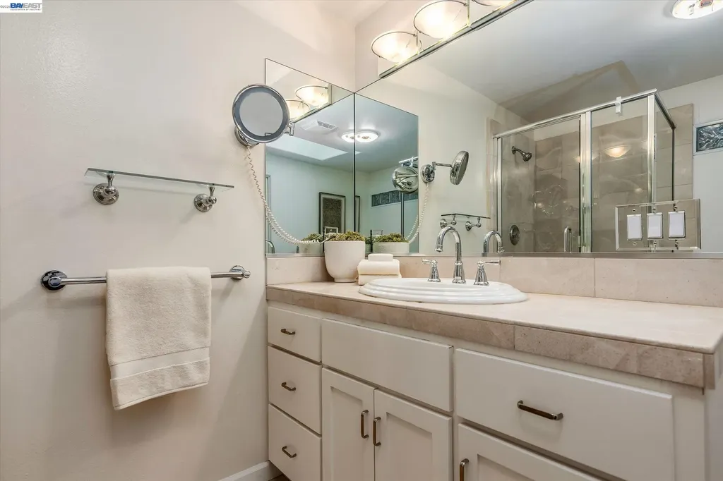 11 La Fond Lane Orinda CA 94563