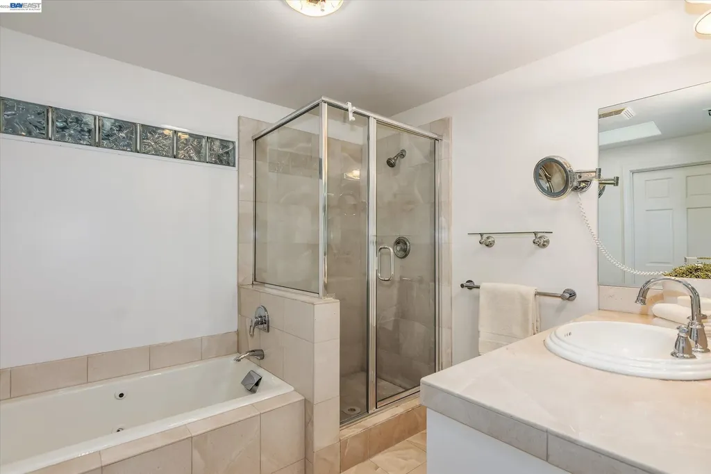 11 La Fond Lane Orinda CA 94563